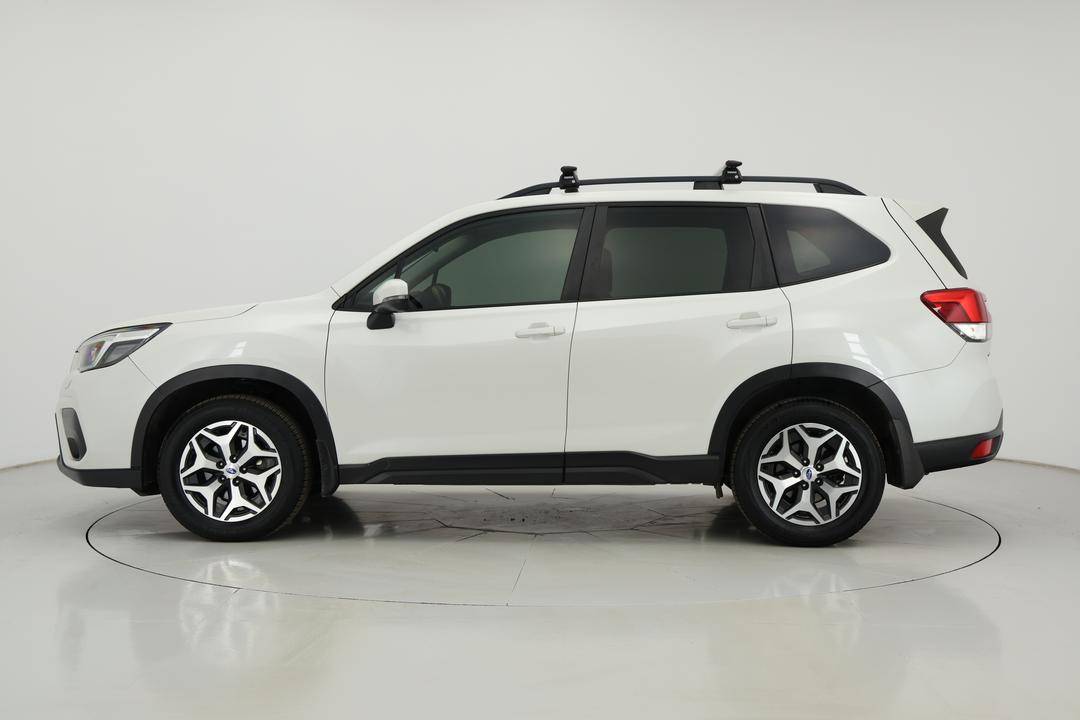 2018 Subaru Forester 2.5i (AWD), Automatic, 101749 km, Left Side View