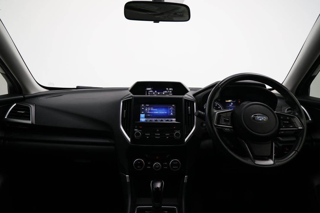 2018 Subaru Forester 2.5i (AWD), Automatic, 101749 km, Dashboard View