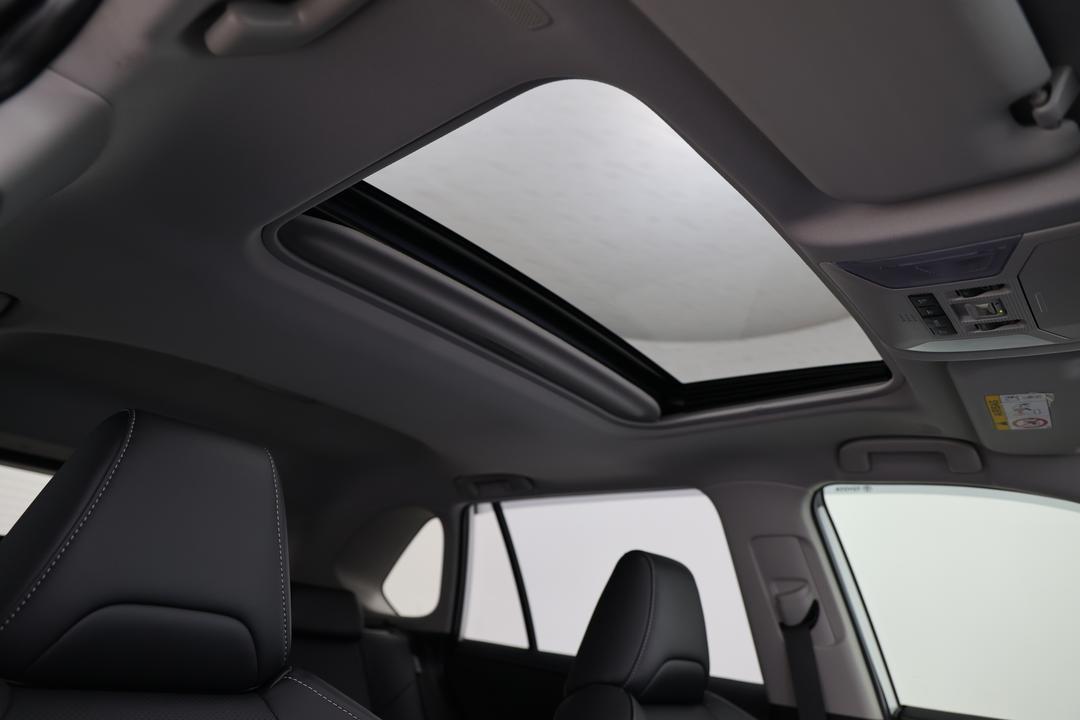 2025 Toyota RAV4 Cruiser (2WD) Hybrid, Automatic, 2410 km, Interior Sunroof/Moonroof