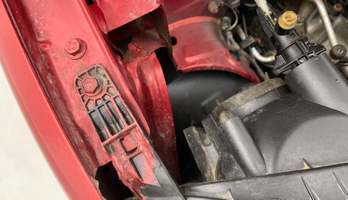 2019 Renault Kwid RXL, Petrol, Manual, 9,323 km, Right headlight - Clamp has minor damage