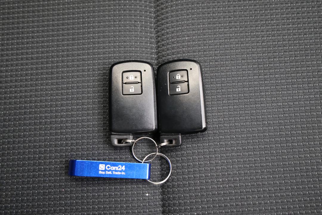 2017 Toyota RAV4 Gxl (2WD), Automatic, 76581 km, Key Close-up