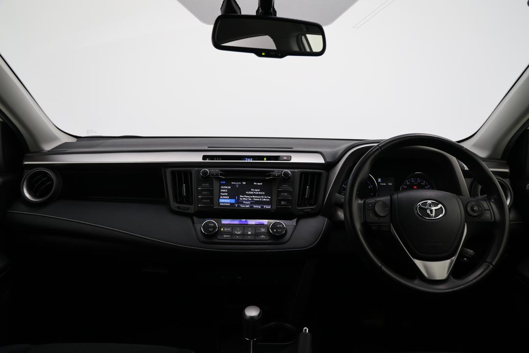 2017 Toyota RAV4 Gxl (2WD), Automatic, 76581 km, Dashboard View