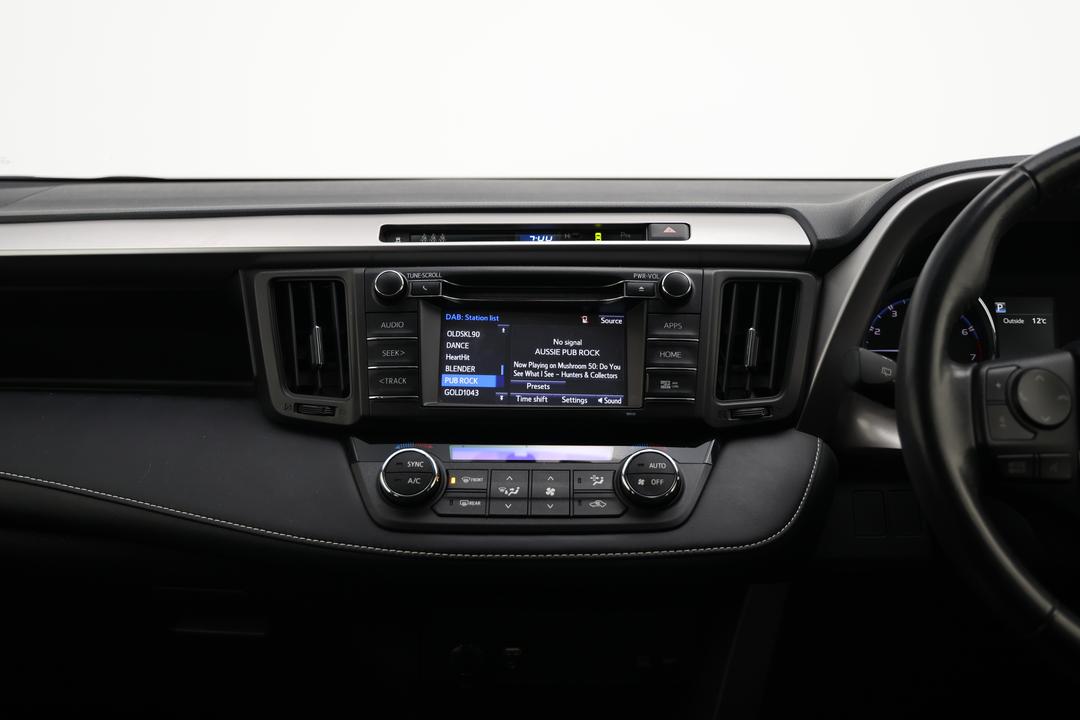 2017 Toyota RAV4 Gxl (2WD), Automatic, 76581 km, Center Console