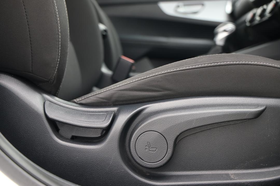 2024 Kia Cerato S Safety Pack, Automatic, 52398 km, Drivers Side Adjustment Panel