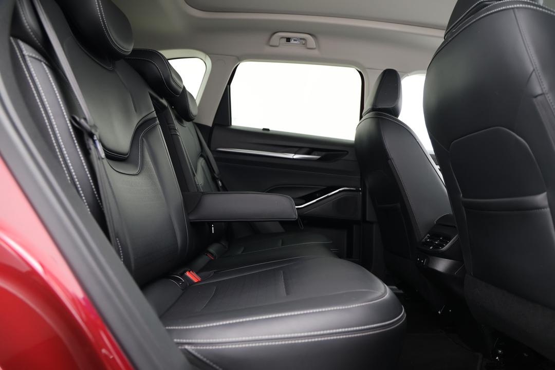 2022 GWM Haval H6 Ultra, Automatic, 23956 km, Right Side Rear Door Cabin View