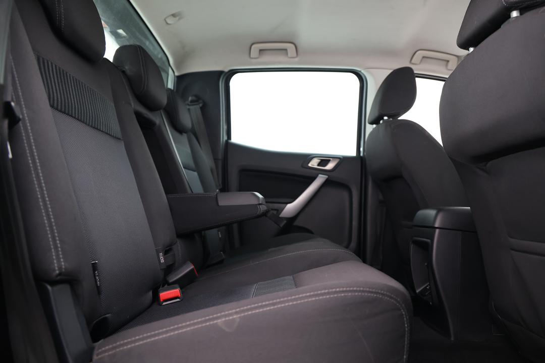 2018 Ford Ranger Xlt 3.2 (4x4), Automatic, 128036 km, Right Side Rear Door Cabin View