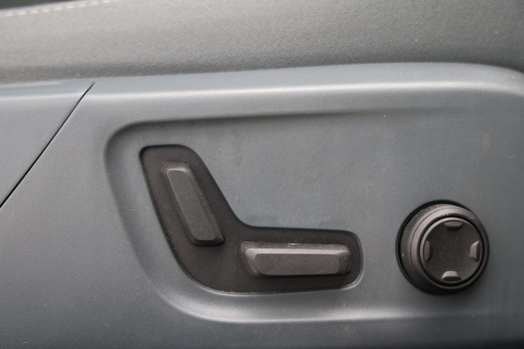 2022 Polestar 2 Long Range Single Motor 78kwh, Automatic, 28376 km, Drivers Side Adjustment Panel