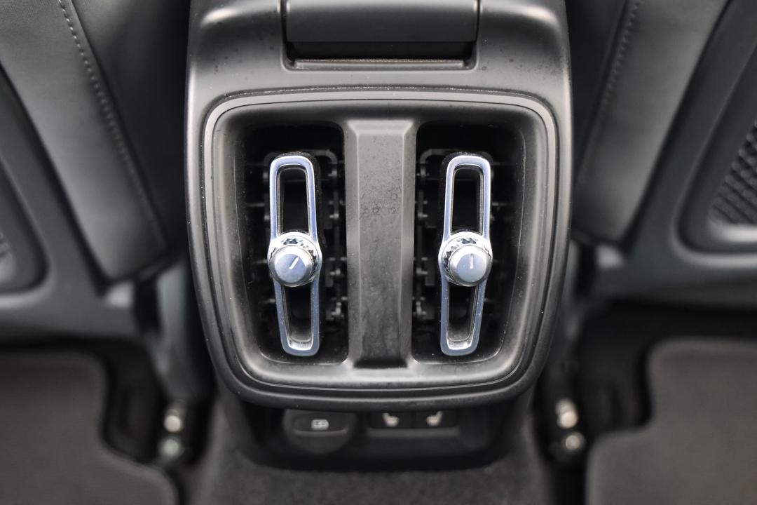 2022 Polestar 2 Long Range Single Motor 78kwh, Automatic, 28376 km, Rear A/C Vent