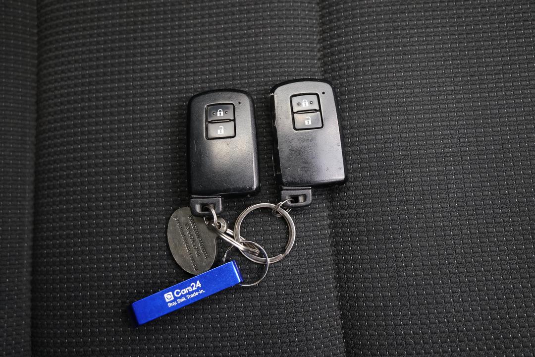 2015 Toyota RAV4 Gxl (2WD), Automatic, 151277 km, Key Close-up