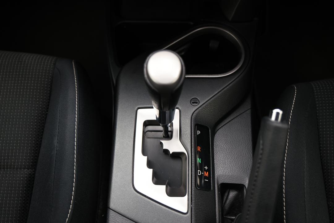 2015 Toyota RAV4 Gxl (2WD), Automatic, 151277 km, Gear Lever 