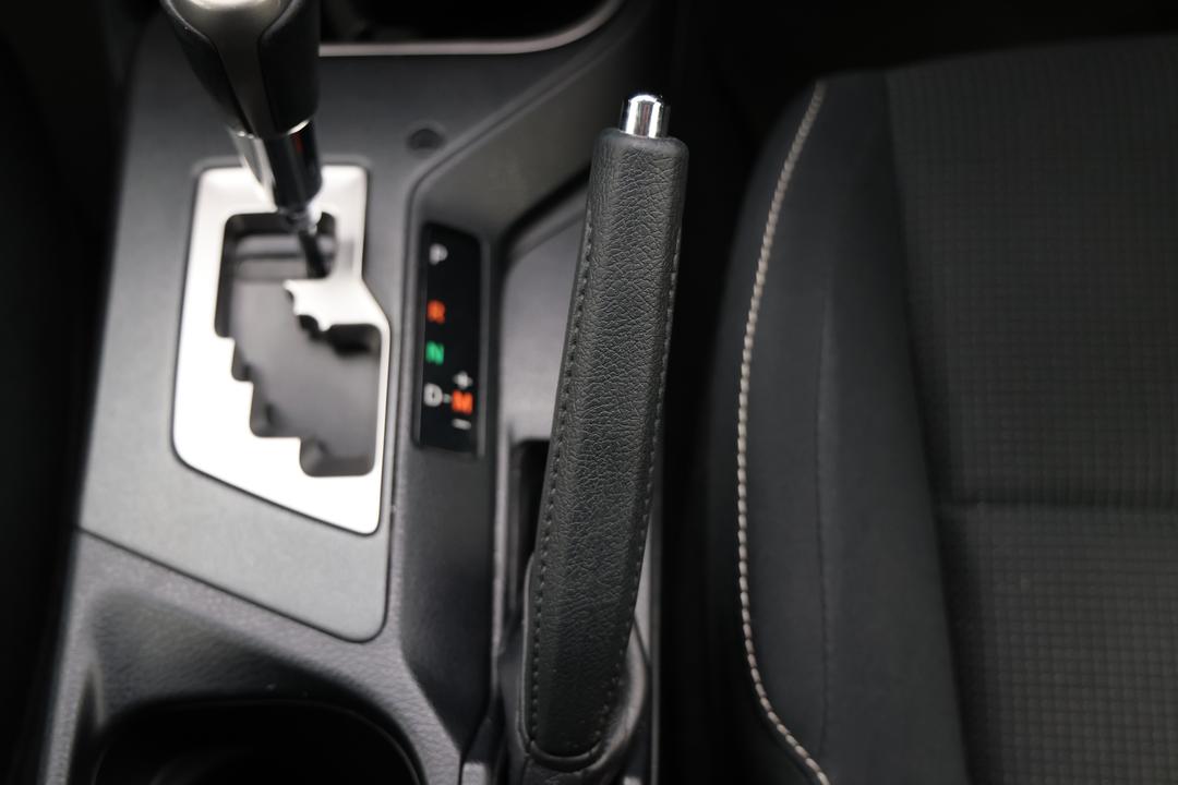2015 Toyota RAV4 Gxl (2WD), Automatic, 151277 km, Handbrake