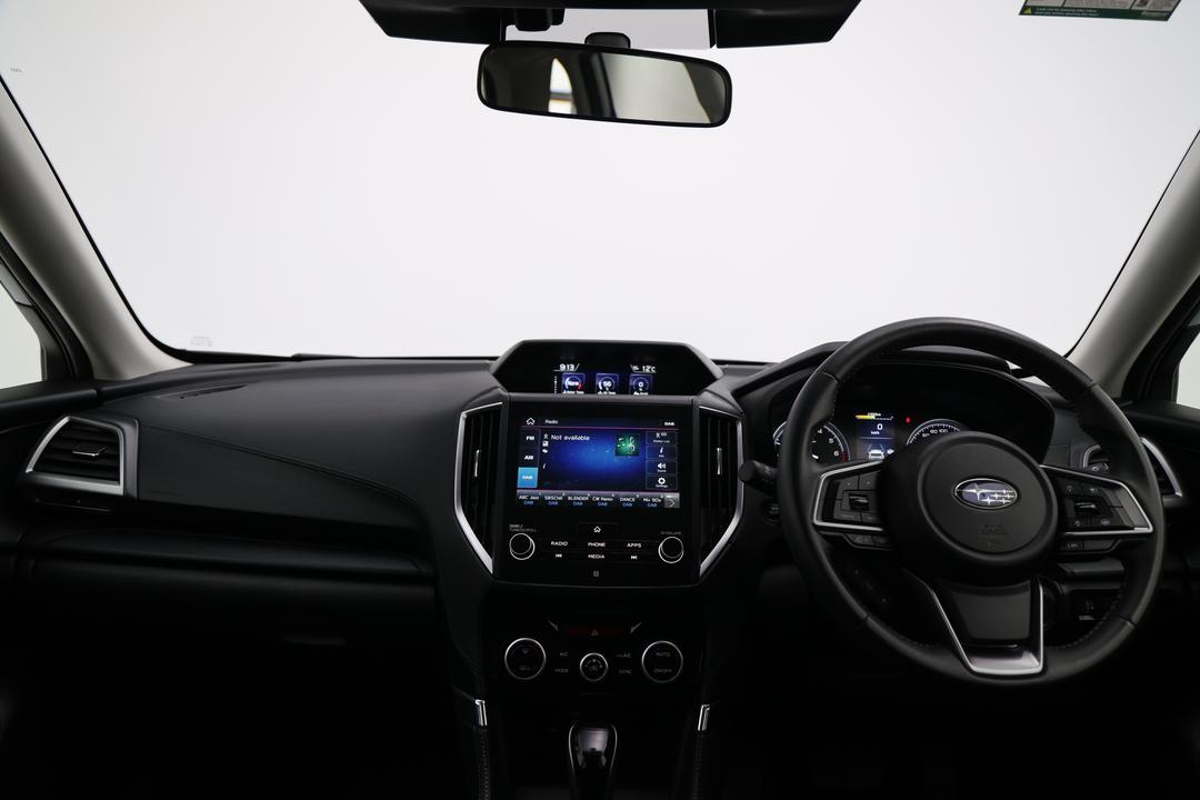 2024 Subaru Forester 2.5i (AWD), Automatic, 39133 km, Dashboard View