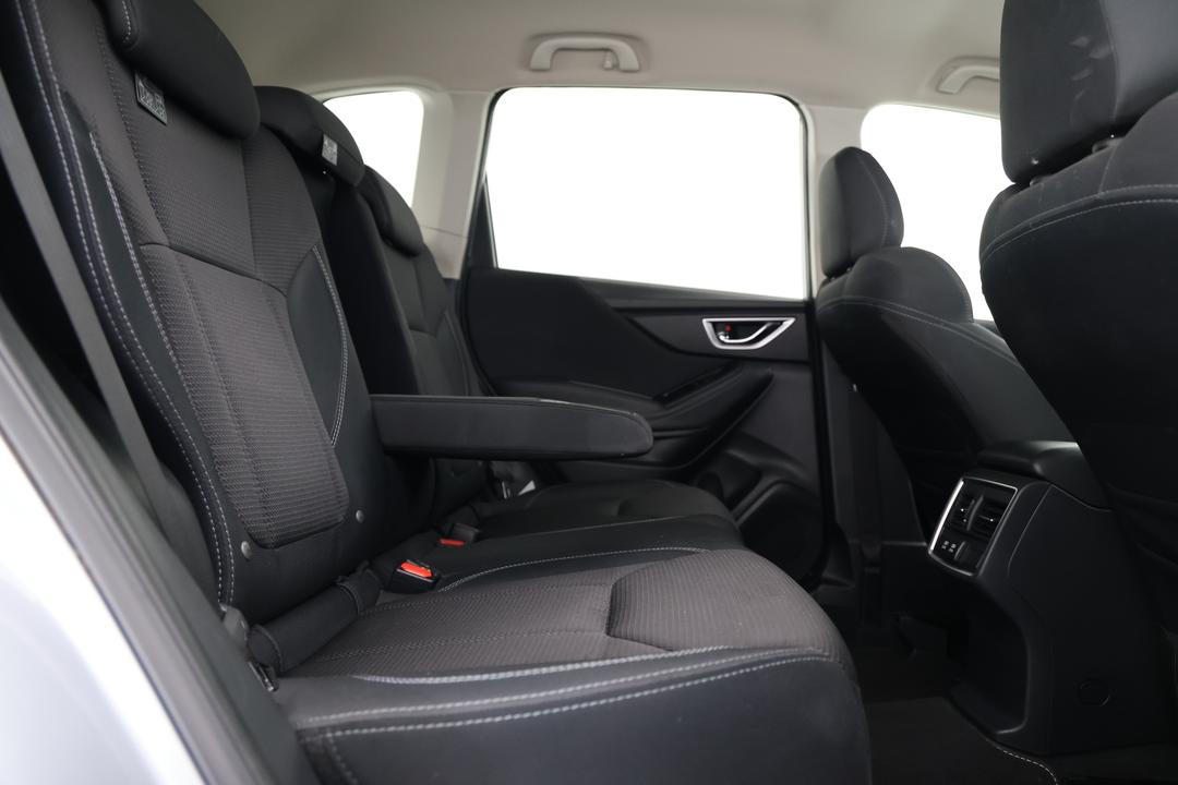 2024 Subaru Forester 2.5i (AWD), Automatic, 39133 km, Right Side Rear Door Cabin View