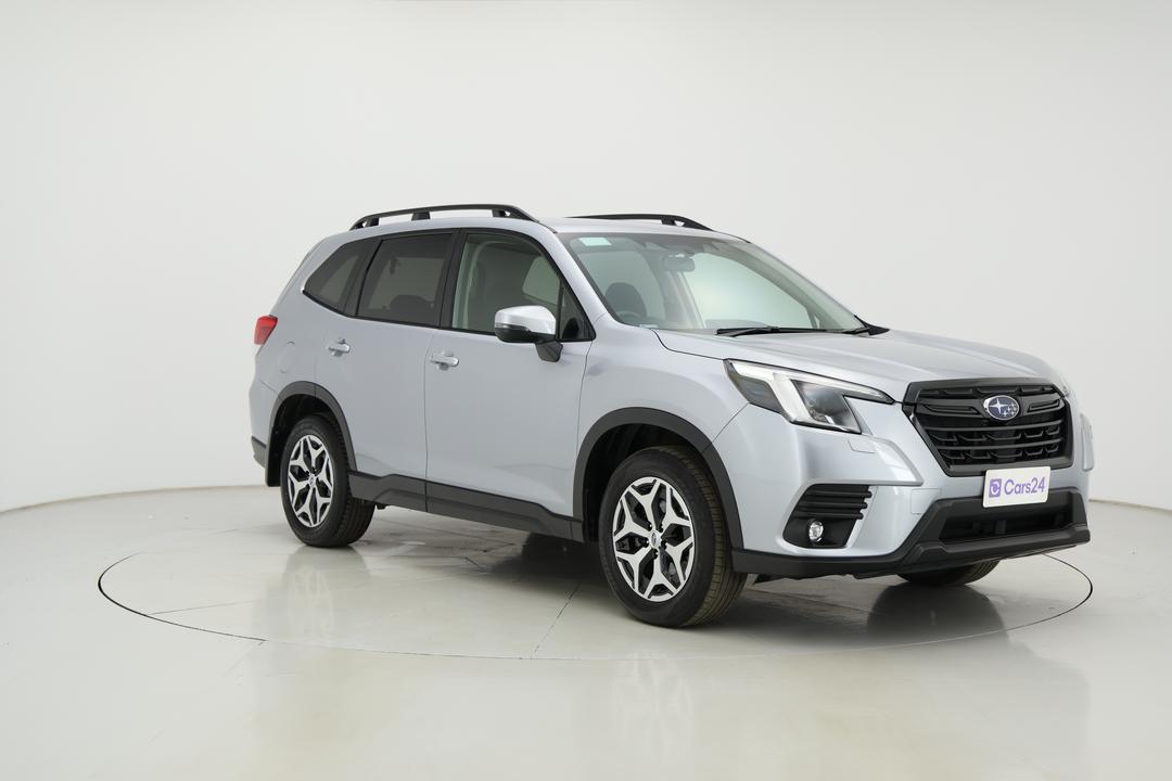 2024 Subaru Forester 2.5i (AWD), Automatic, 39133 km, Right Front Diagonal (45- Degree) View