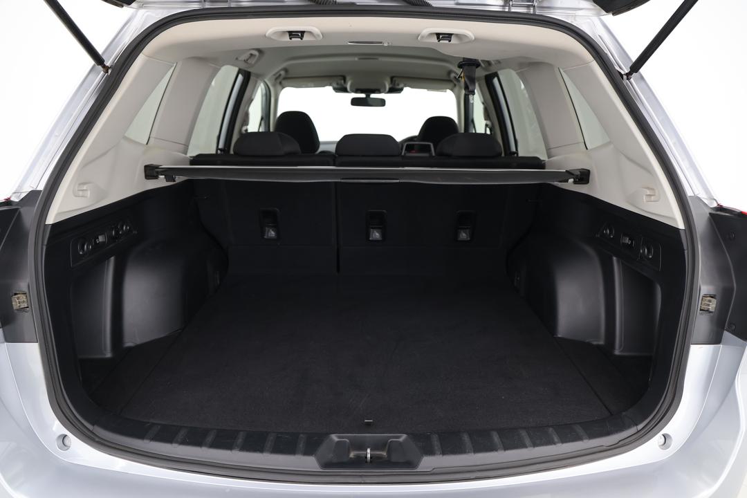 2024 Subaru Forester 2.5i (AWD), Automatic, 39133 km, Boot Inside View