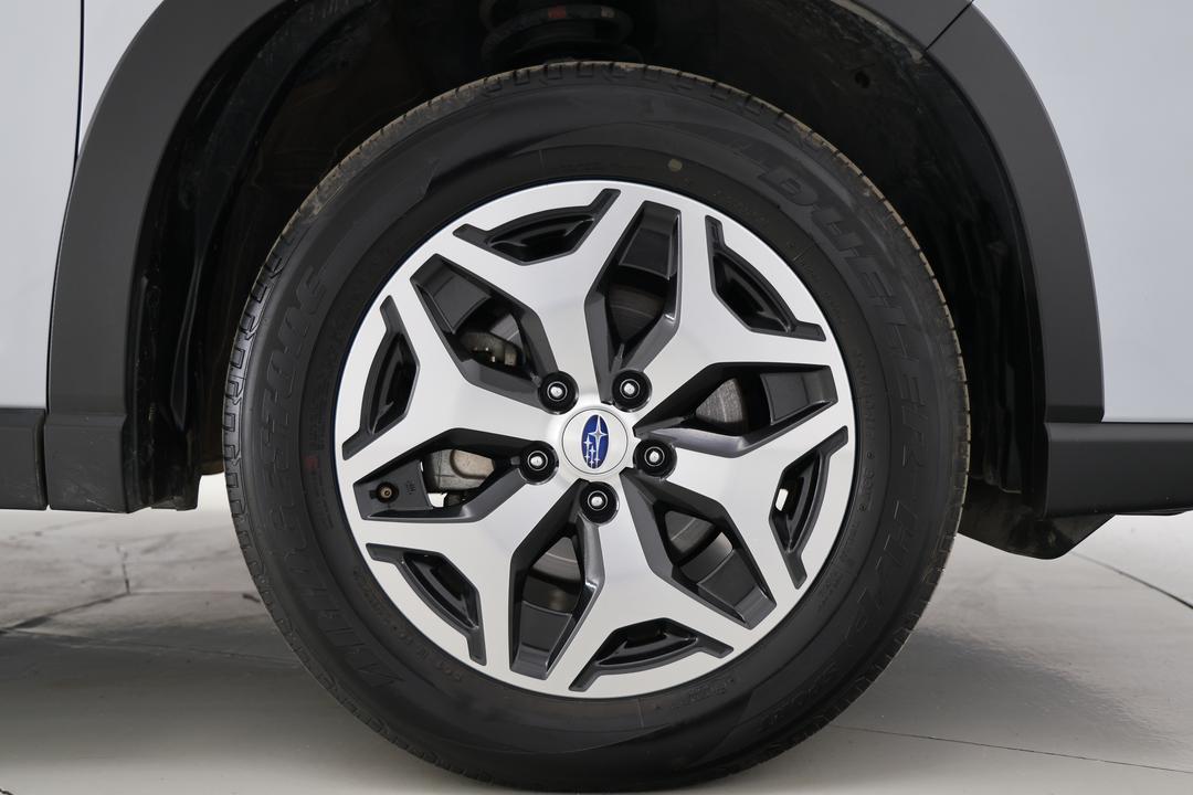 2024 Subaru Forester 2.5i (AWD), Automatic, 39133 km, Right Front Wheel
