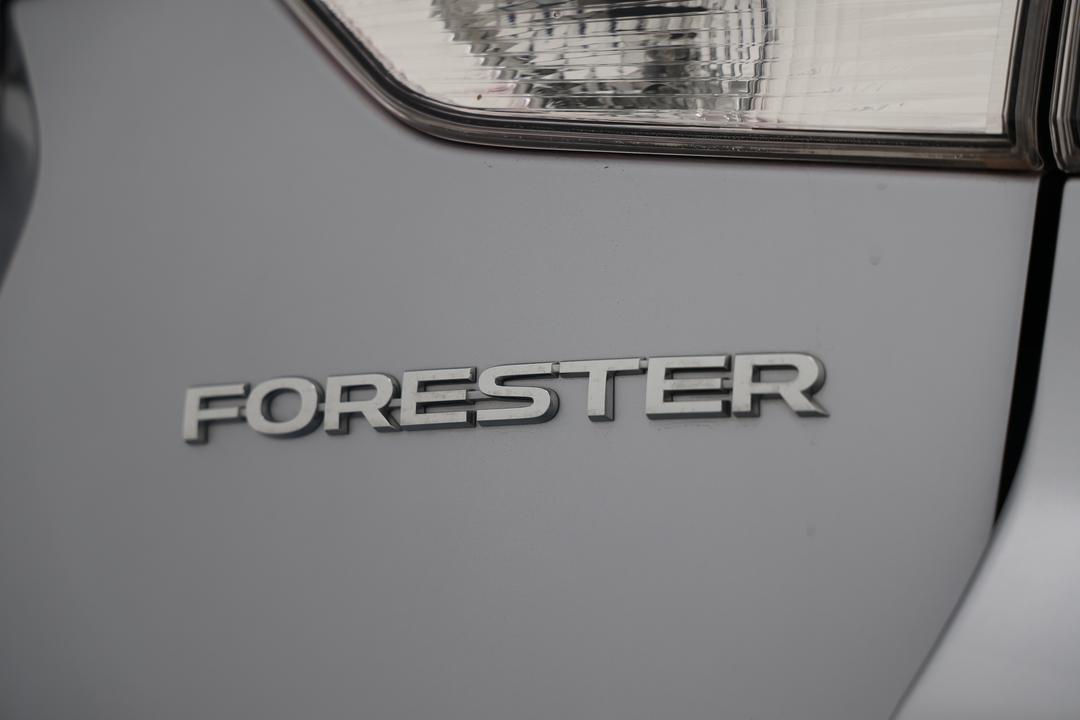 2024 Subaru Forester 2.5i (AWD), Automatic, 39133 km, Badge (Boot Right Side)