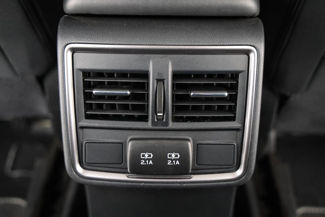 2024 Subaru Forester 2.5i (AWD), Automatic, 39133 km, Rear A/C Vent