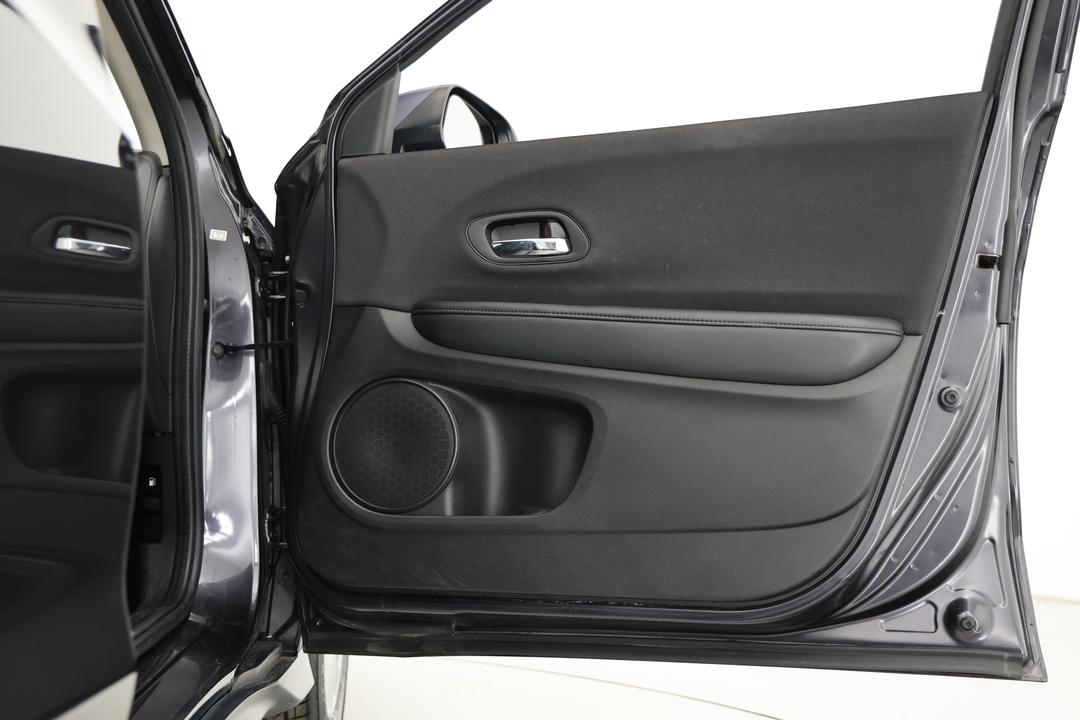 2019 Honda HR-V Vti, Automatic, 119043 km, Speaker View