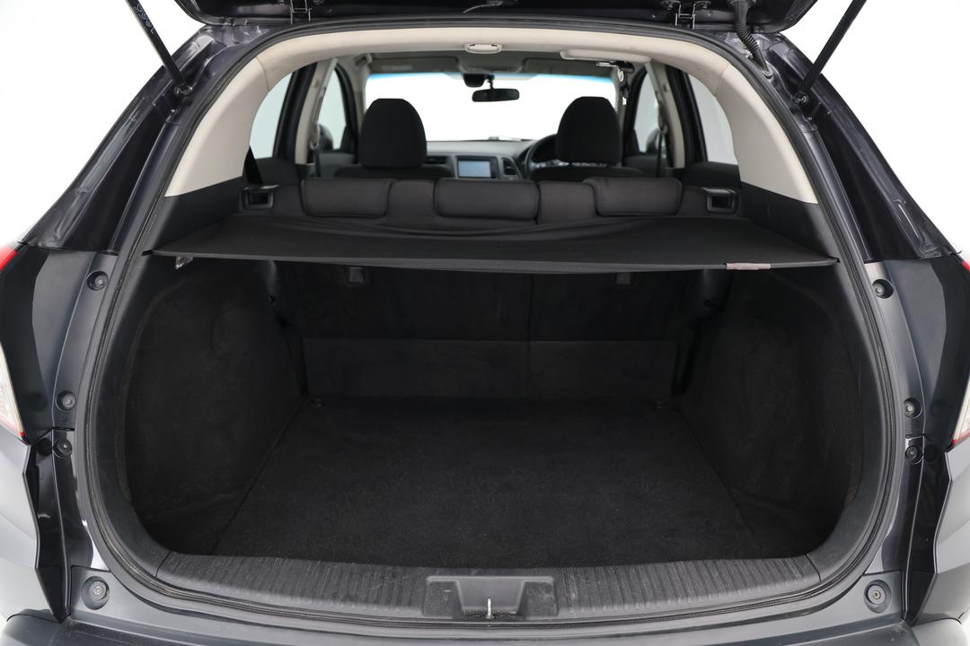 2019 Honda HR-V Vti, Automatic, 119043 km, Boot Inside View