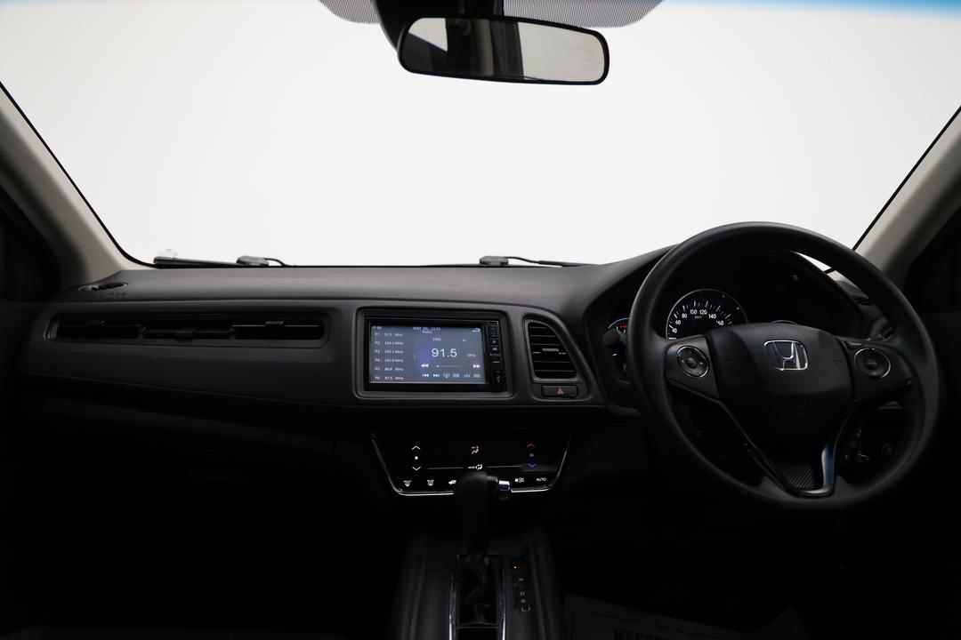 2019 Honda HR-V Vti, Automatic, 119043 km, Dashboard View