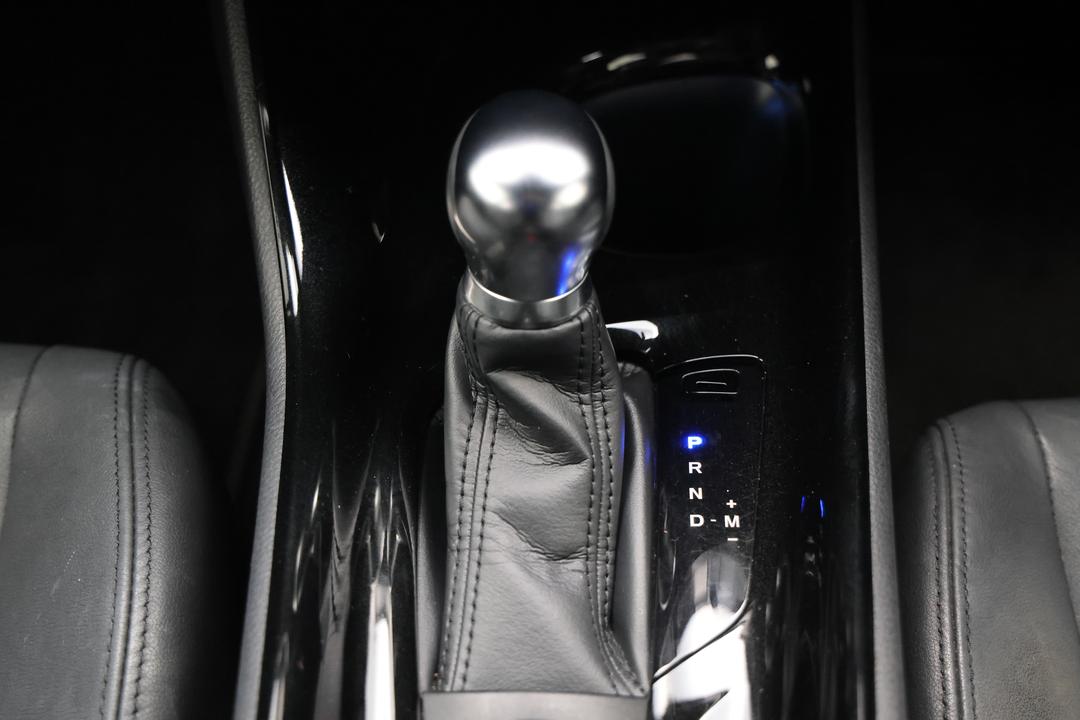 2018 Toyota C-HR Koba (2WD), Automatic, 42043 km, Gear Lever 