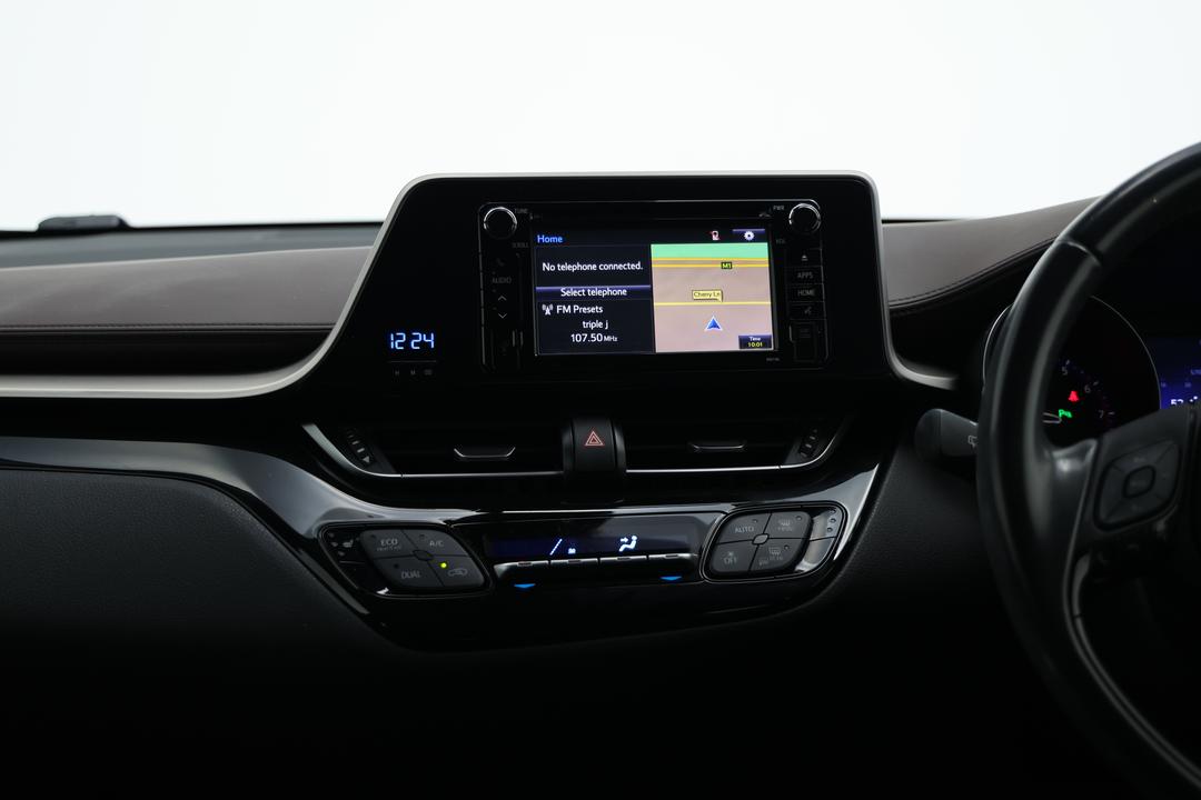 2018 Toyota C-HR Koba (2WD), Automatic, 42043 km, Center Console