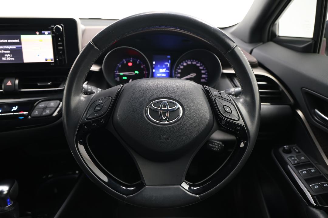 2018 Toyota C-HR Koba (2WD), Automatic, 42043 km, Steering Wheel Close-up