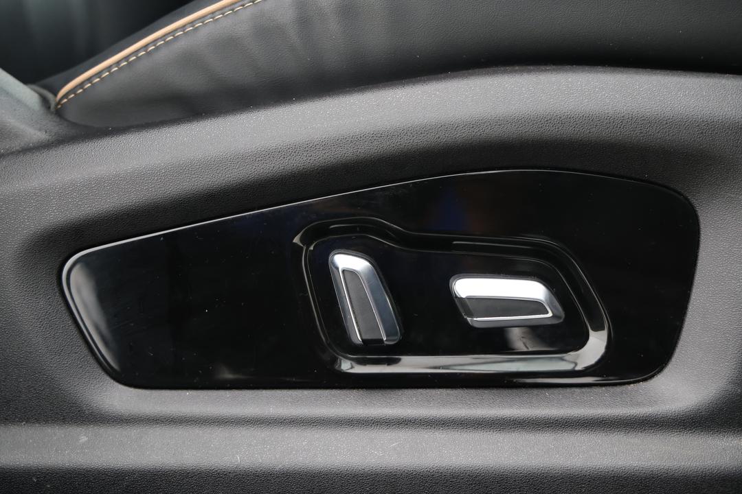 2023 Chery Omoda 5 Bx (basic Version), Automatic, 74428 km, Drivers Side Adjustment Panel