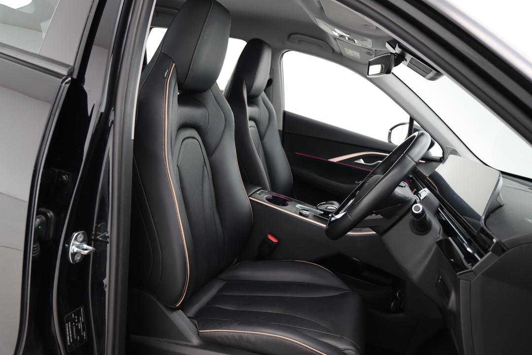 2023 Chery Omoda 5 Bx (basic Version), Automatic, 74428 km, Right Side Front Door Cabin View