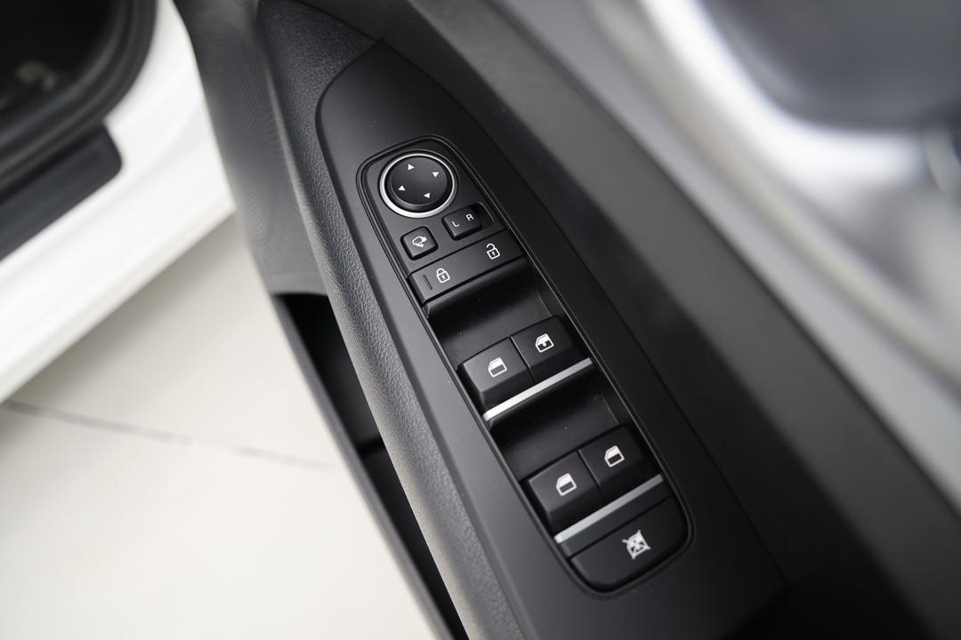2024 Kia Cerato S, Automatic, 54316 km, Drivers Side Door Panel Controls
