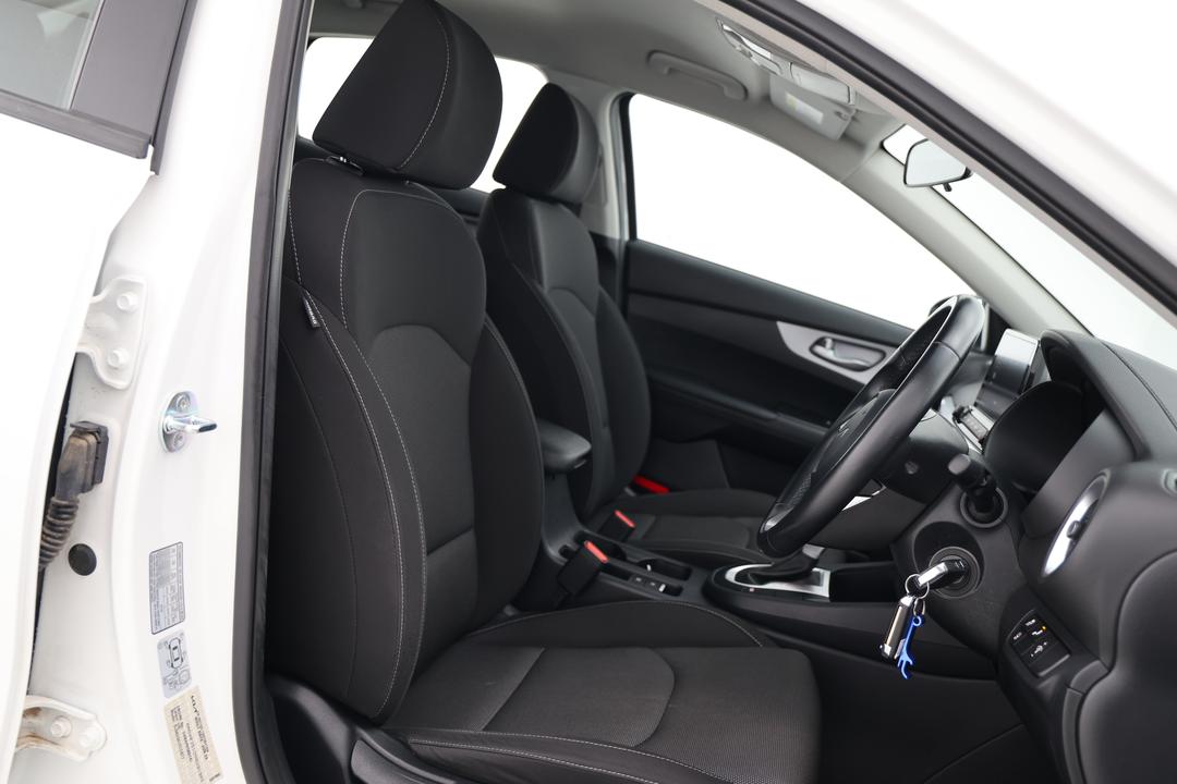 2024 Kia Cerato S, Automatic, 54316 km, Right Side Front Door Cabin View