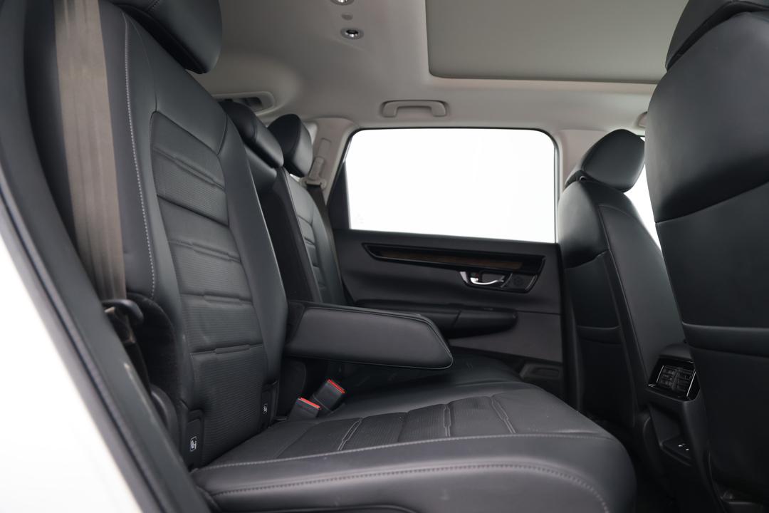 2023 Honda CR-V Vti Lx (AWD) 5 Seats, Automatic, 25540 km, Right Side Rear Door Cabin View