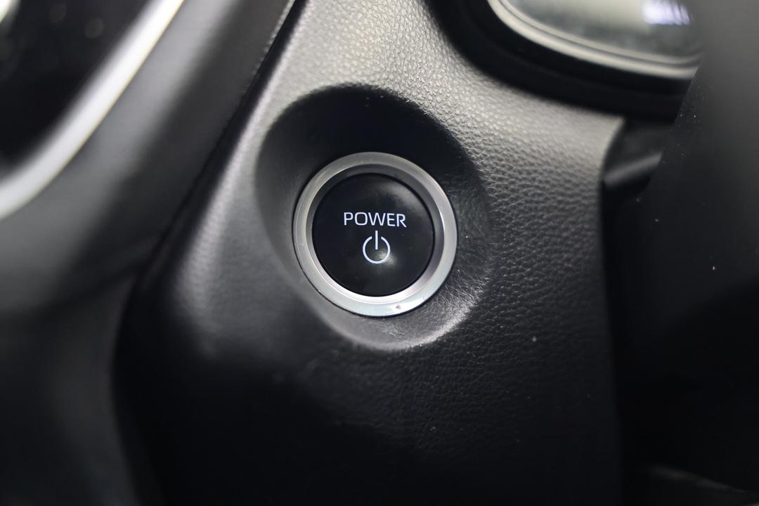 2023 Toyota Corolla Cross Gx 2WD Hybrid, Automatic, 56935 km, Keyless / Button Start
