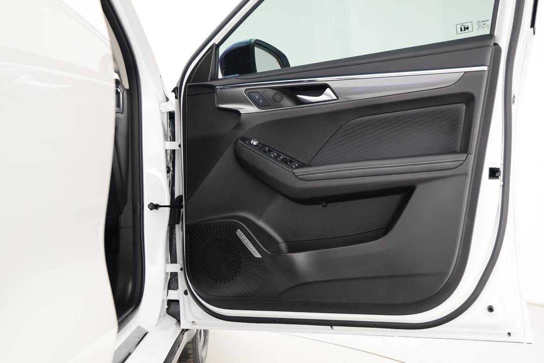 2024 GWM Haval Jolion Ultra, Automatic, 34157 km, Speaker View