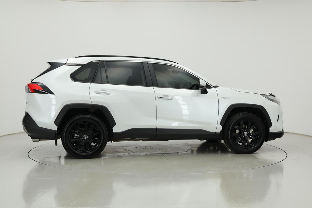 2024 Toyota RAV4 Cruiser (2WD) Hybrid, Automatic, 31242 km, Right Side View