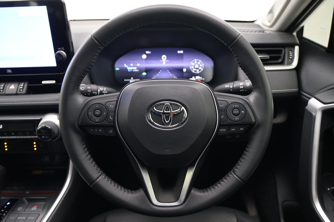 2024 Toyota RAV4 Cruiser (2WD) Hybrid, Automatic, 31242 km, Steering Wheel Close-up