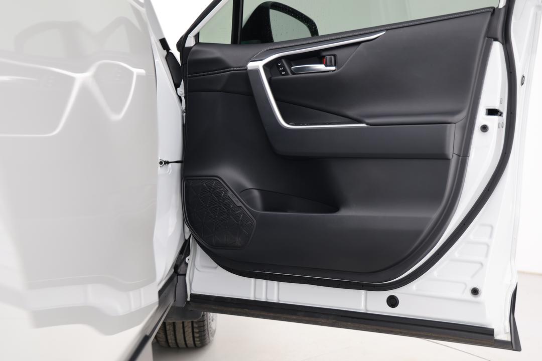2024 Toyota RAV4 Cruiser (2WD) Hybrid, Automatic, 31242 km, Speaker View