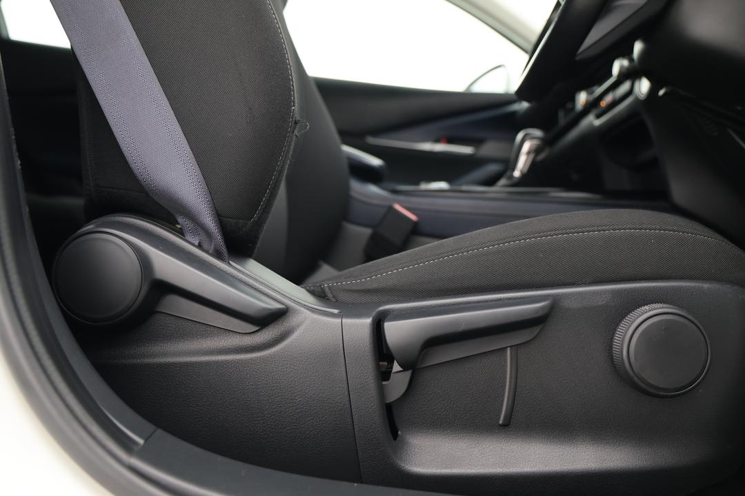 2023 Mazda CX-30 G20 Evolve (FWD), Automatic, 45454 km, Drivers Side Adjustment Panel