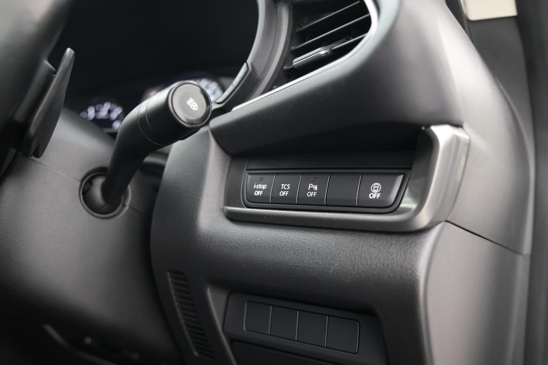 2023 Mazda CX-30 G20 Evolve (FWD), Automatic, 45454 km, Utility Switches/Buttons