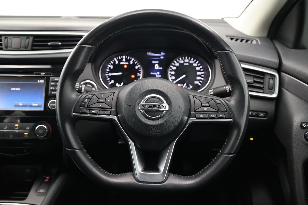 2019 Nissan Qashqai St+, Automatic, 91211 km, Steering Wheel Close-up