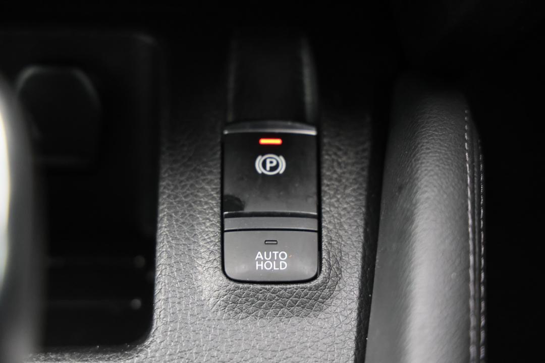 2019 Nissan Qashqai St+, Automatic, 91211 km, Handbrake