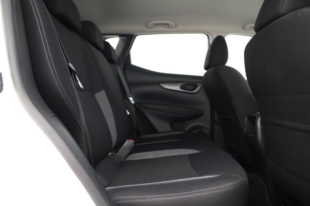 2019 Nissan Qashqai St+, Automatic, 91211 km, Right Side Rear Door Cabin View