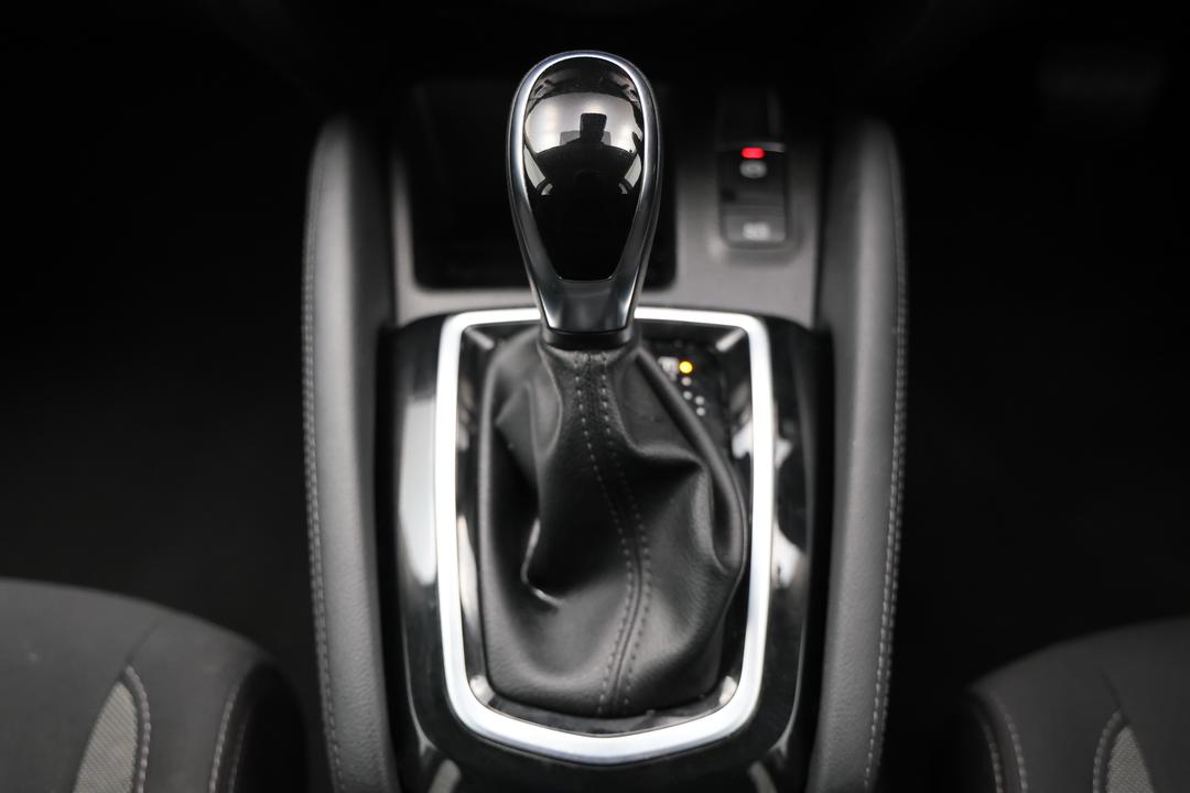 2019 Nissan Qashqai St+, Automatic, 91211 km, Gear Lever 