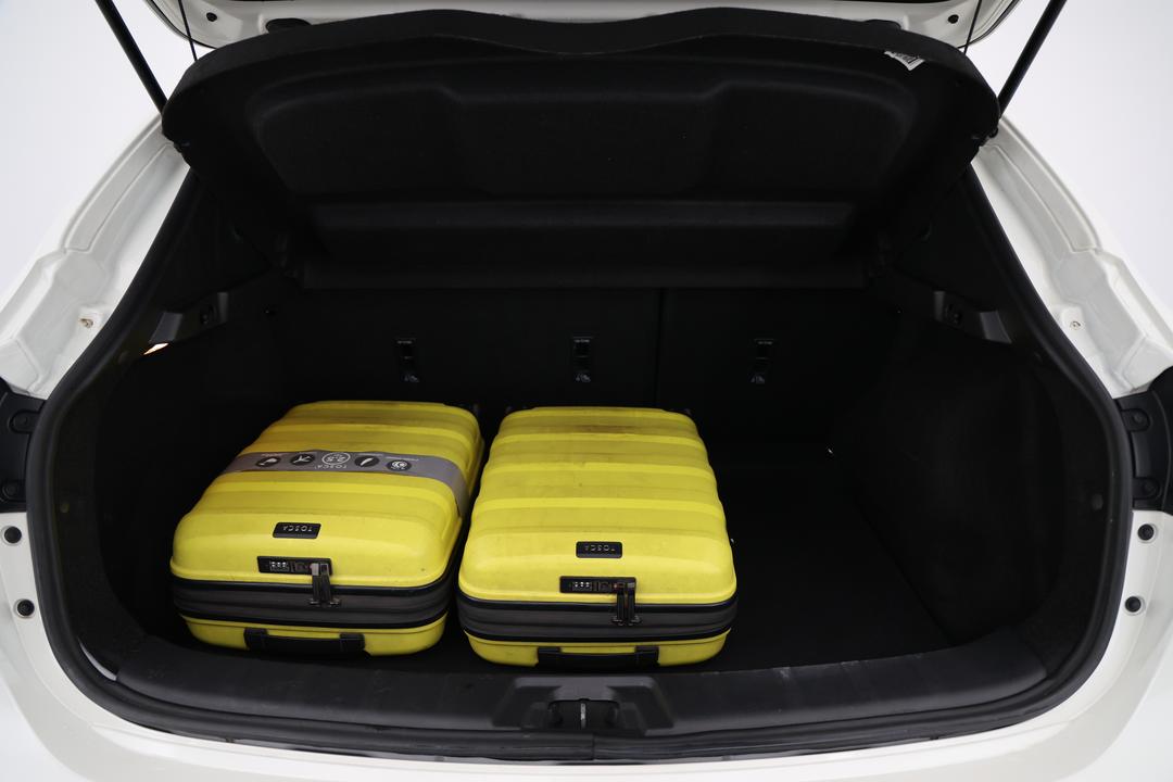 2019 Nissan Qashqai St+, Automatic, 91211 km, Boot Inside View with Luggage