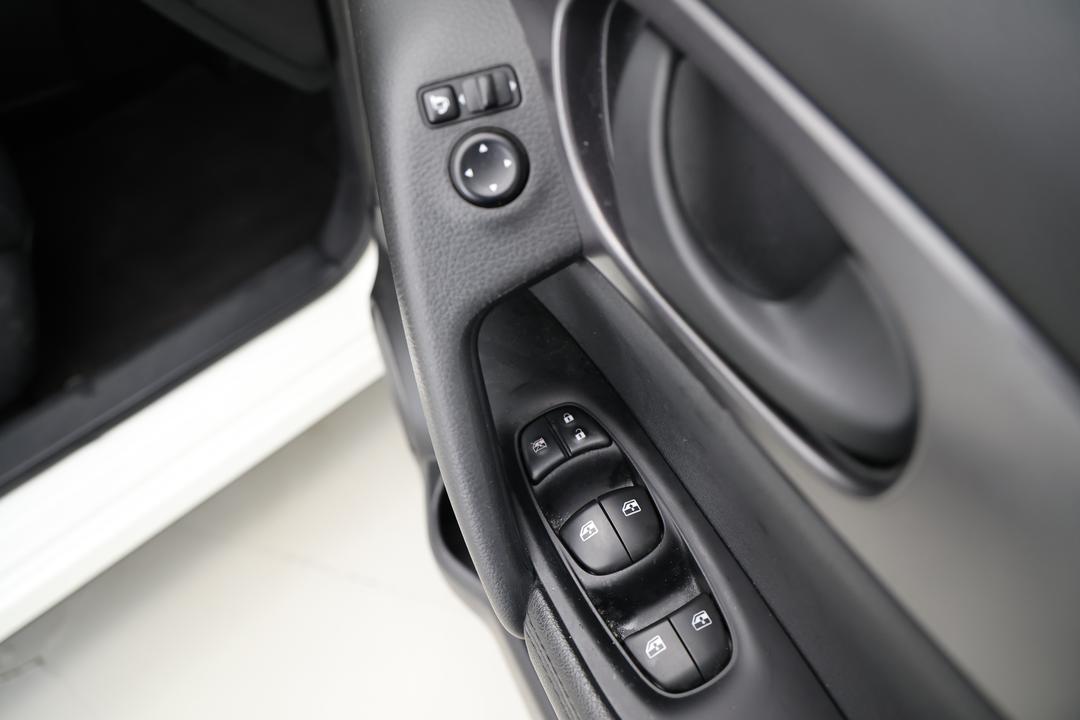 2019 Nissan Qashqai St+, Automatic, 91211 km, Drivers Side Door Panel Controls