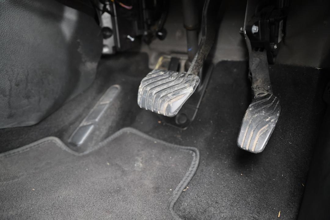 2019 Nissan Qashqai St+, Automatic, 91211 km, Pedals and Footmat