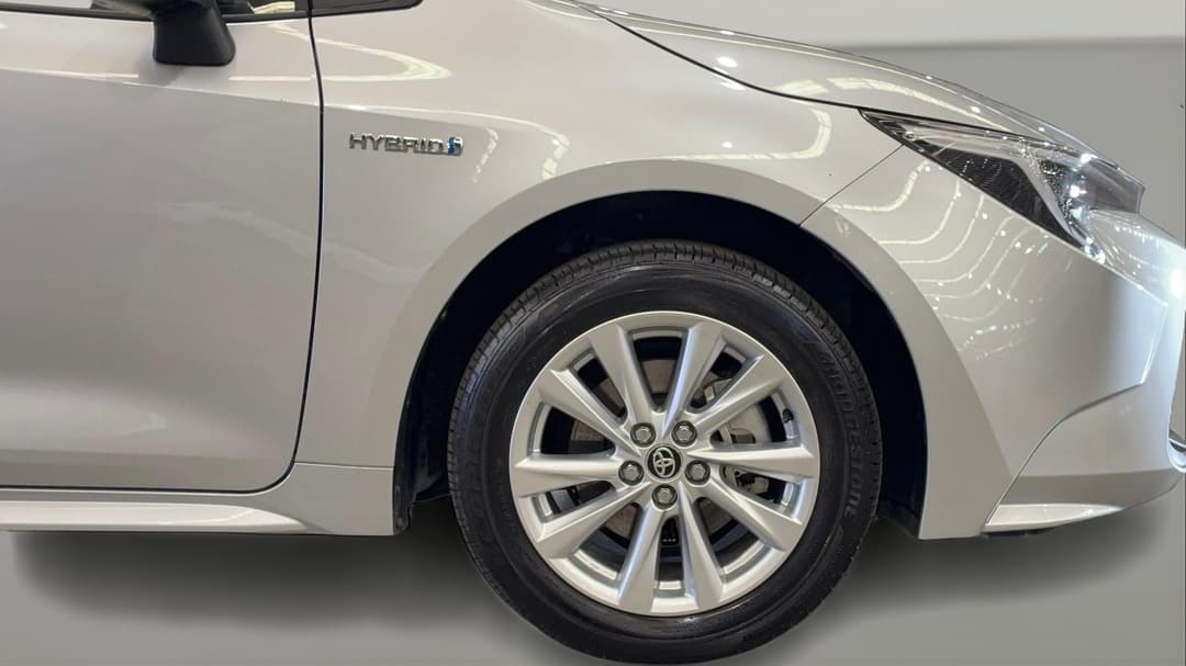 2024 Toyota Corolla Ascent Sport Hybrid, Automatic, 31660 km, Right Front Wheel