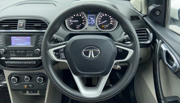 2016 Tata Tiago XZ 1.2 REVOTRON, Petrol, Manual, 11,550 km, Steering Wheel Close-up