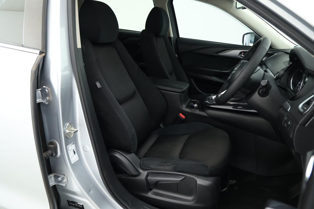2016 Mazda CX-9 Sport (FWD), Automatic, 135898 km, Right Side Front Door Cabin View